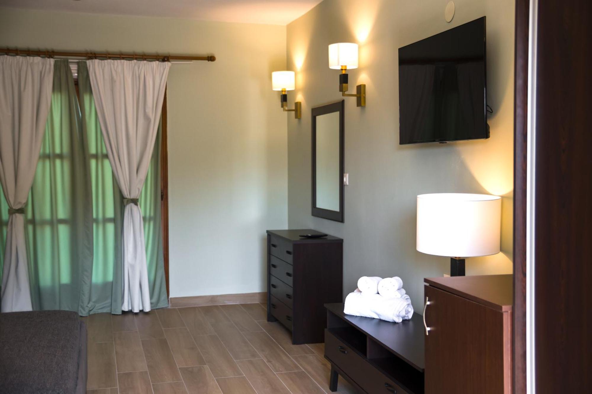 Prasino Horio Hotel Arnaia Exterior photo